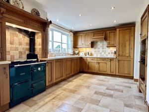 Kitchen- click for photo gallery